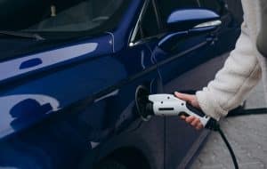 Découvrez les voitures électriques les moins chères du marché en 2024
